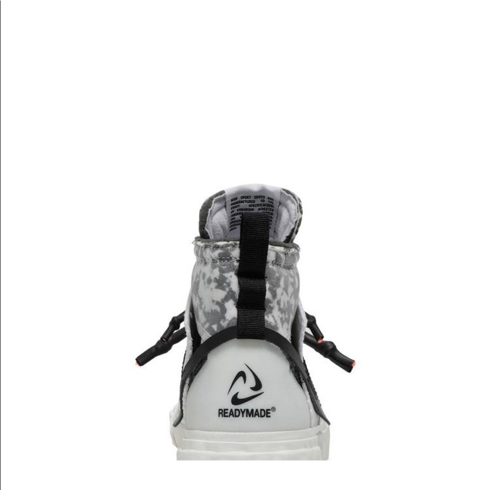 Selling Nike ready made brand new never worn